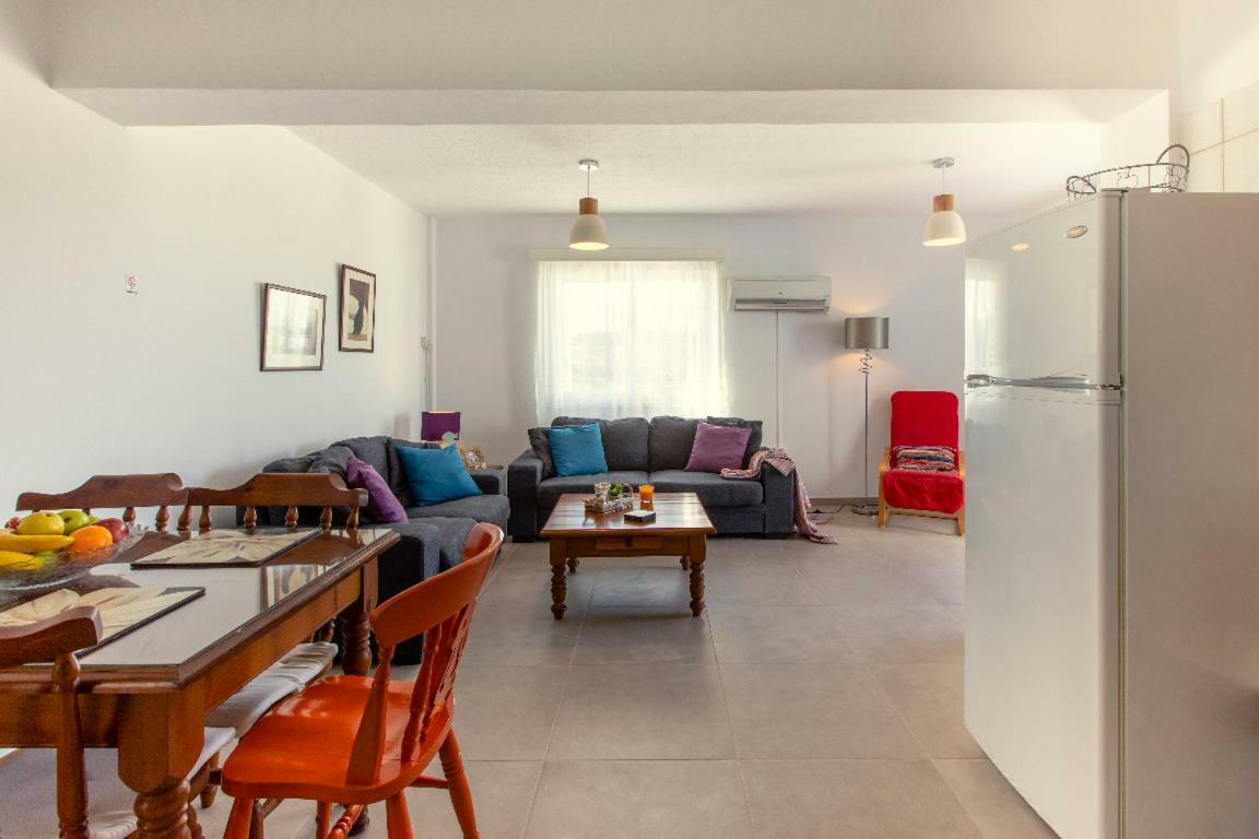 Jimmy'S Flat Apartment Paralimni Ngoại thất bức ảnh